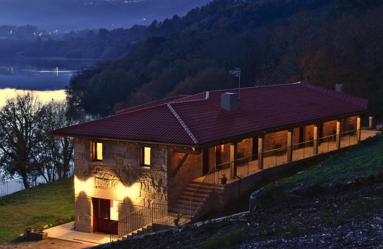 Gandarela Turismo Rural Ourense Exterior photo